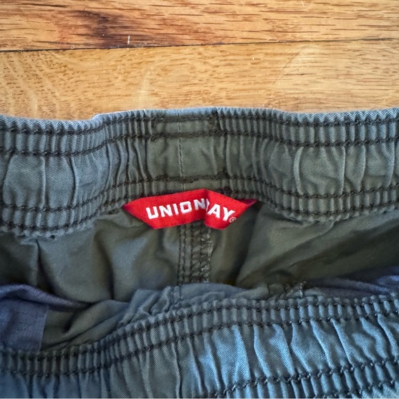 Men's Shorts Bundle - Picture 2 of 3